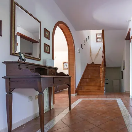 Lovely In Pula With Kitchen Hébergement de vacances