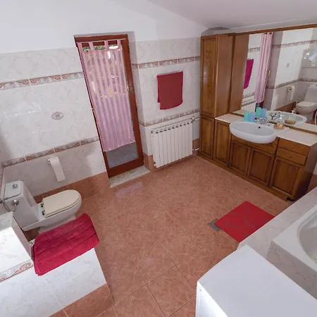 Lovely In Pula With Kitchen Hébergement de vacances *